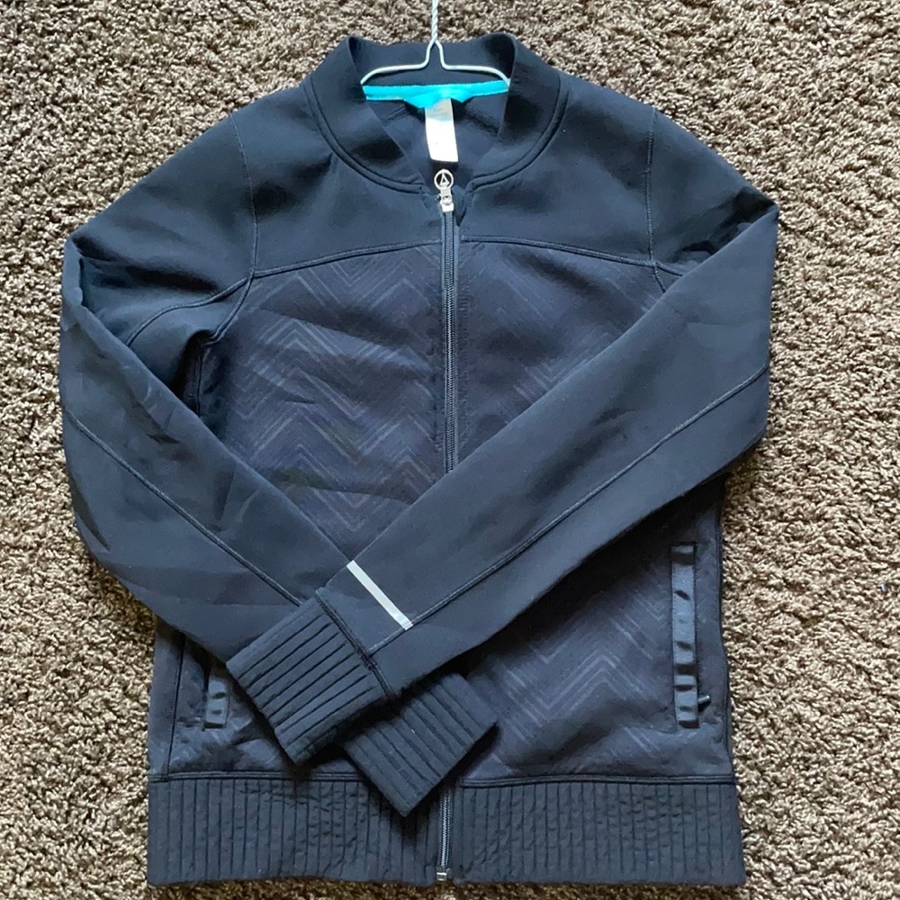 Ivivva bomber size 14, amazingly soft, like new.